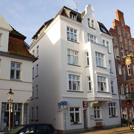 Cvjm Hotel Am Dom Lubeck Exterior photo